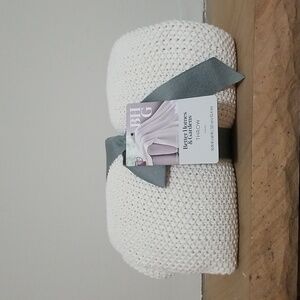NEW! Better Homes and Gardens Cozy Knit Throw Blanket - White NWT